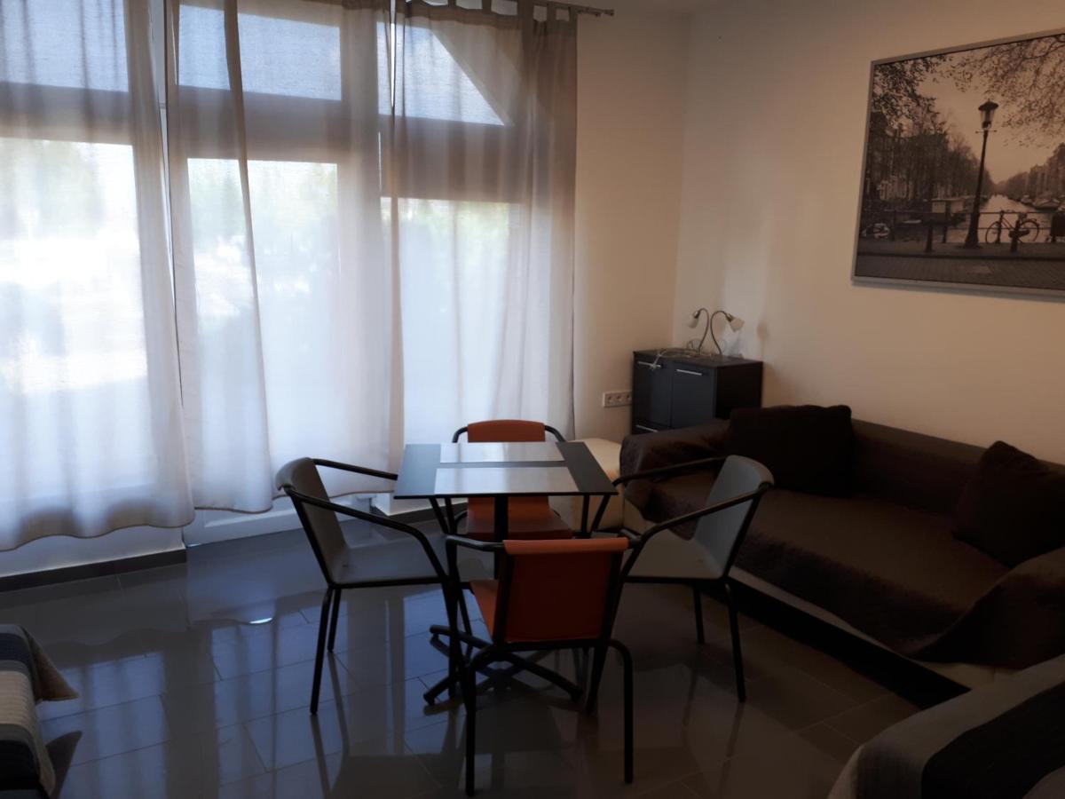 Kertvarosi Apartman II Tiszaújváros 外观 照片